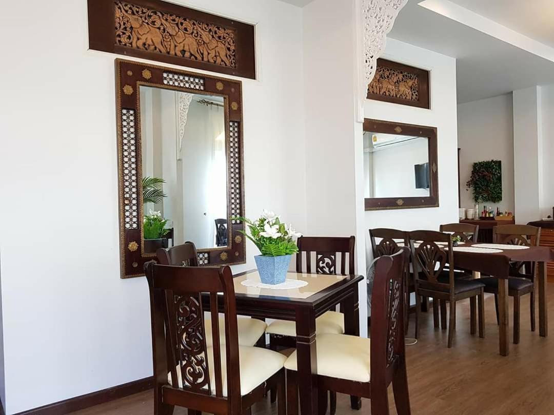 The Velvet Orchid Hotel Чиангмай Екстериор снимка
